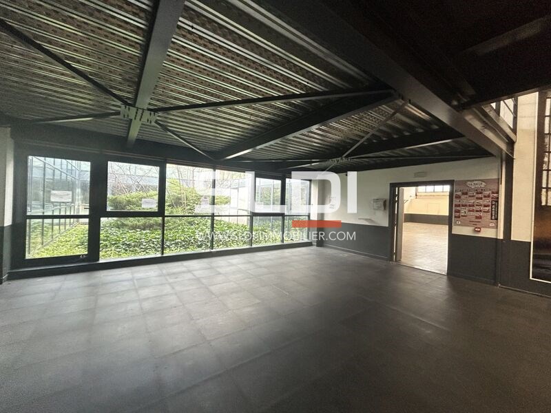 Locaux d'activités A LOUER - GENAY - 331 m²