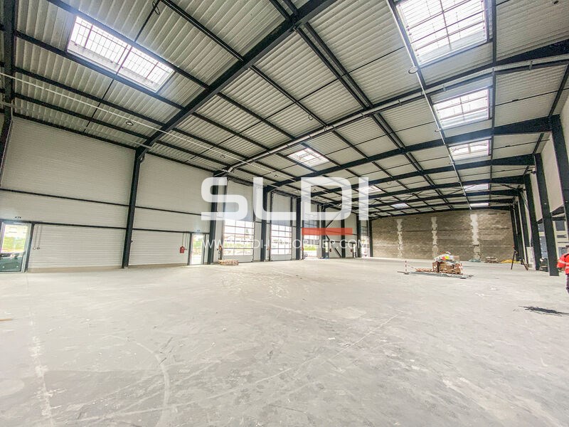 Locaux d'activités A LOUER - LA BOISSE - 7 369 m²