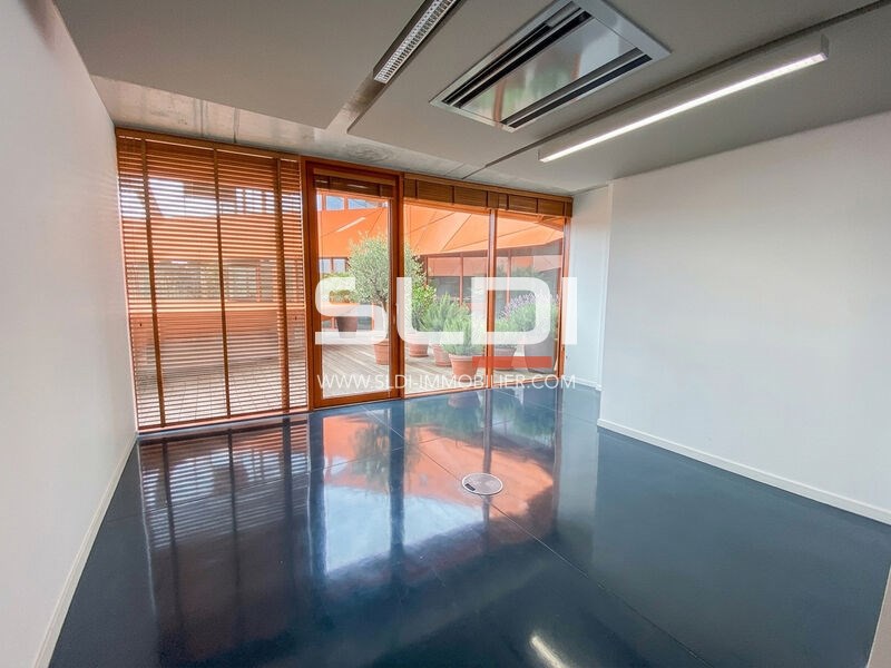 Bureaux A LOUER - LYON - 1 068 m²