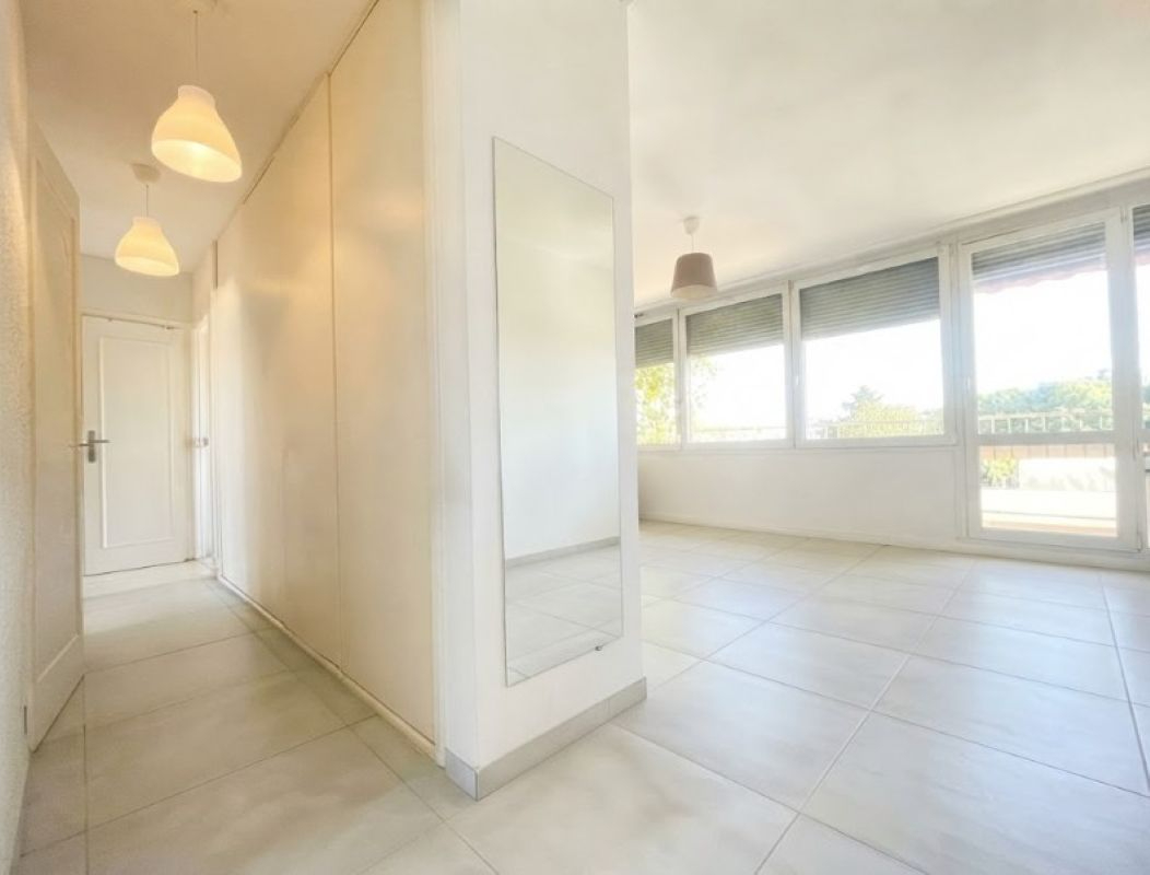 Appartement 4 pièces 73 m² · à Oullins-Pierre-Bénite · 73 m² · 1 080 €/mois