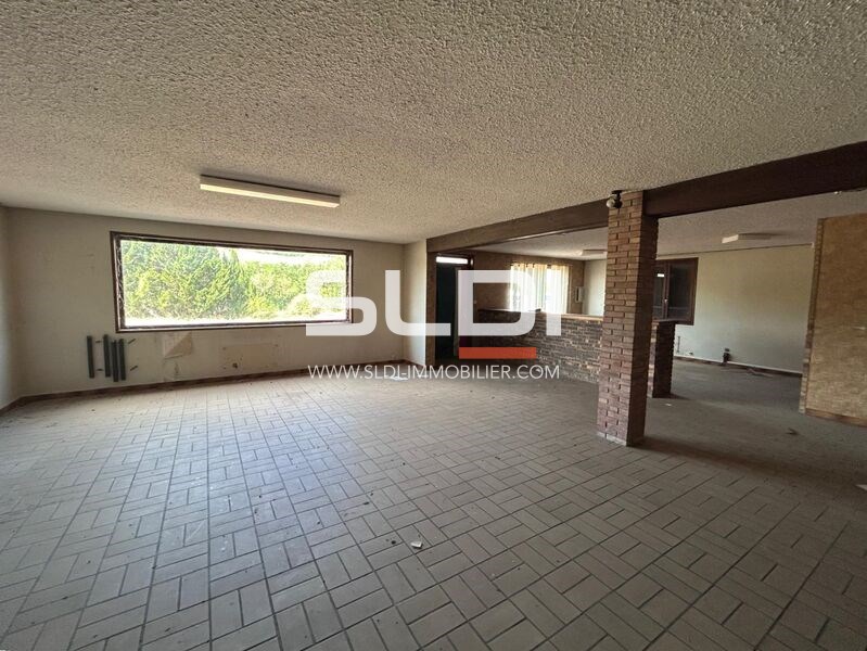 Locaux d'activités A LOUER - LETRA - 425 m²