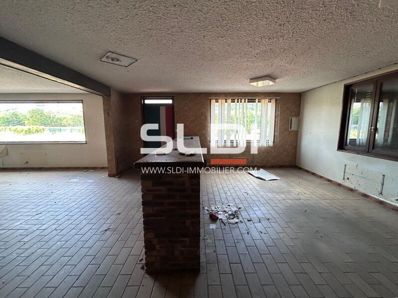 Locaux d'activités A LOUER - LETRA - 425 m²