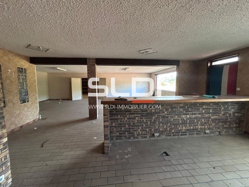 Locaux d'activités A LOUER - LETRA - 425 m²