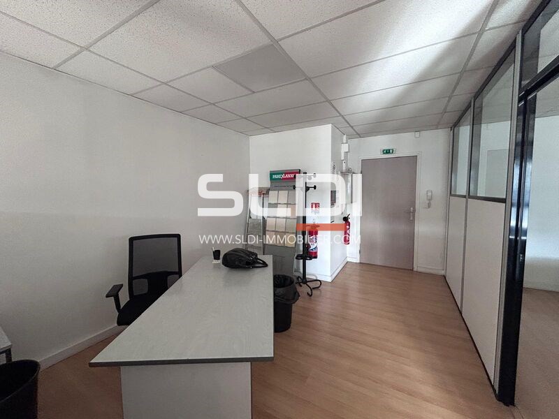 Bureaux A LOUER - LIMAS - 88 m²