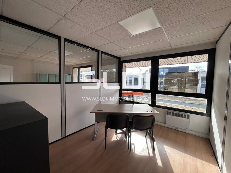 Bureaux A LOUER - LIMAS - 88 m²