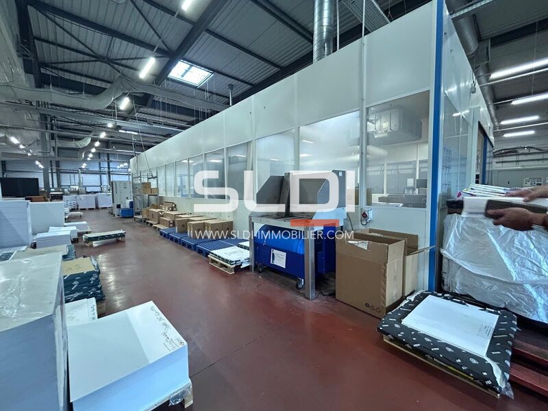 Locaux d'activités A VENDRE - LES ÉCHETS - 4 223 m²