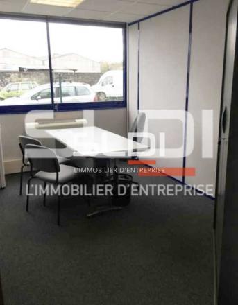 Bureaux A LOUER - SAINT FONS - 133 m²