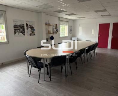 Activités A LOUER - LYON - 1 034 m² Activités A LOUER - LYON - 1 034 m²