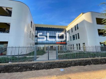Bureaux A LOUER - GENAS - 4 187 m² Bureaux A LOUER - GENAS - 4 187 m²