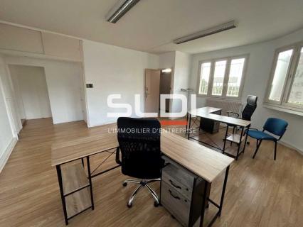 Bureaux A LOUER - MONTANAY - 147 m² Bureaux A LOUER - MONTANAY - 147 m²