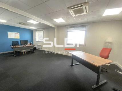 Bureaux A LOUER - VILLEURBANNE - 66 m² Bureaux A LOUER - VILLEURBANNE - 66 m²