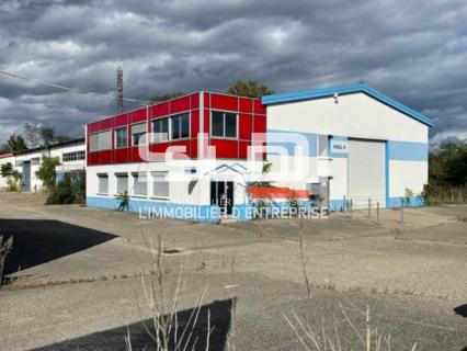 Activités A VENDRE OU A LOUER - RILLIEUX LA PAPE - 405 m² Activités A VENDRE OU A LOUER - RILLIEUX LA PAPE - 405 m²