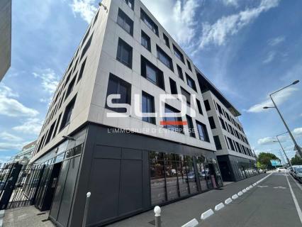 Bureaux A VENDRE OU A LOUER - VENISSIEUX - 700 m² Bureaux A VENDRE OU A LOUER - VENISSIEUX - 700 m²