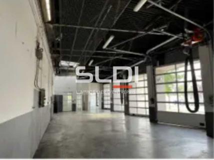 Activités A LOUER - VENISSIEUX - 740 m² Activités A LOUER - VENISSIEUX - 740 m²