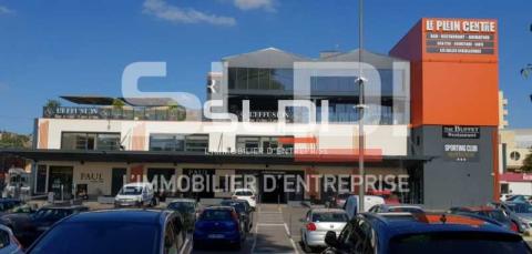 Bureaux A VENDRE - BOURGOIN JALLIEU - 388 m² Bureaux A VENDRE - BOURGOIN JALLIEU - 388 m²