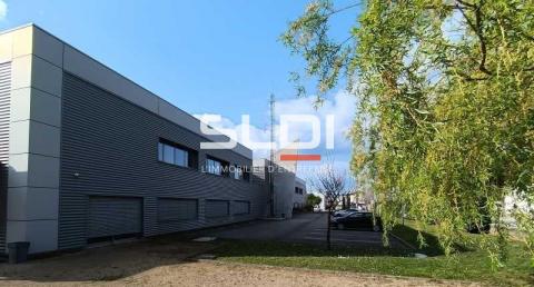 Activités A VENDRE - DECINES CHARPIEU - 2 100 m² Activités A VENDRE - DECINES CHARPIEU - 2 100 m²