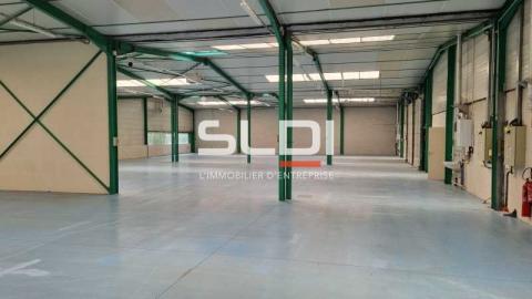 Activités A LOUER - SAINT GENIS LAVAL - 1 438 m² Activités A LOUER - SAINT GENIS LAVAL - 1 438 m²