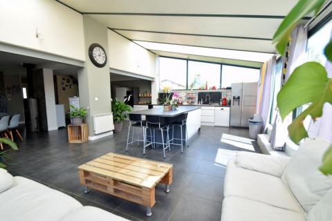 Maison 140㎡ GUEREINS Maison 140㎡ GUEREINS