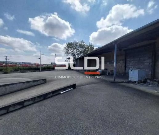 Entrepôts/Messagerie A VENDRE - JONAGE - 3 600 m²