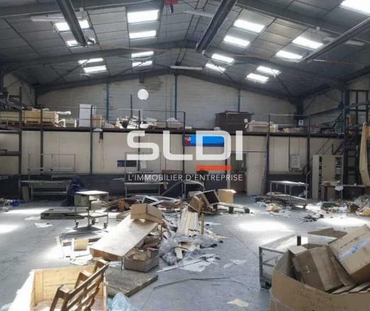 Entrepôts/Messagerie A VENDRE - JONAGE - 3 600 m²