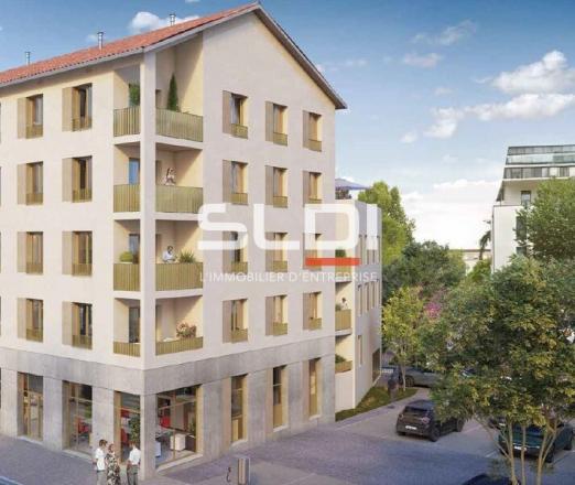 Commerces A VENDRE - FONTAINES SUR SAONE - 106 m²