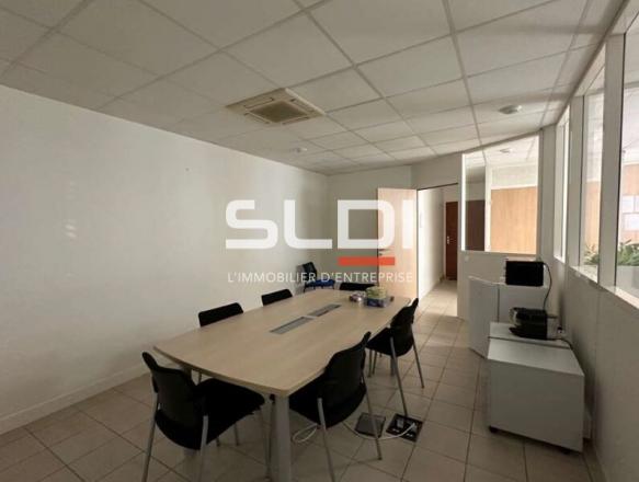 Bureaux A LOUER - LIMAS - 79 m²
