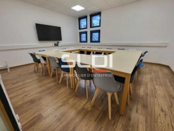 Bureaux A LOUER - VALENCE - 199 m²