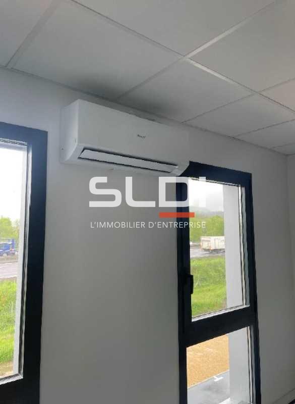 Activités A LOUER - BOURGOIN JALLIEU - 225 m²