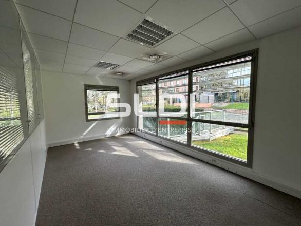 Bureaux A LOUER - ECULLY - 401 m²