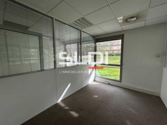 Bureaux A LOUER - ECULLY - 401 m²
