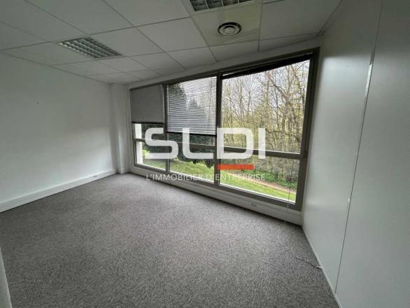 Bureaux A LOUER - ECULLY - 401 m²