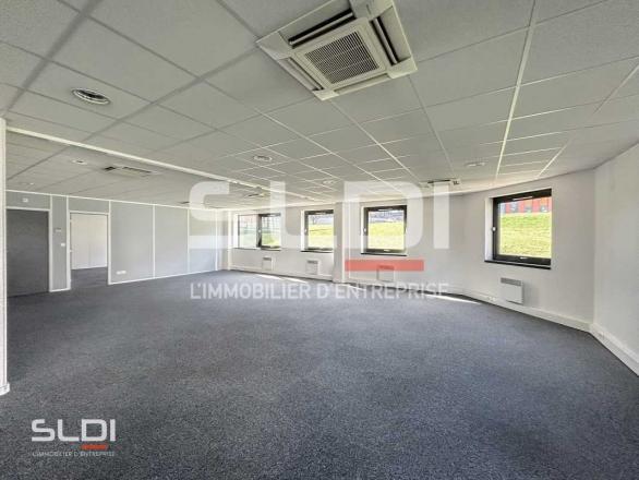 Bureaux A LOUER - LIMONEST - 826 m²