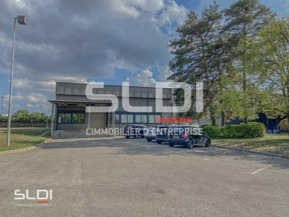 Bureaux A LOUER - RILLIEUX LA PAPE - 980 m²