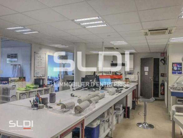 Bureaux A LOUER - BRON - 498 m²