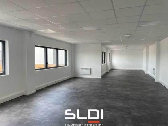 Activités A LOUER - COLOMBIER SAUGNIEU - 3 853 m²