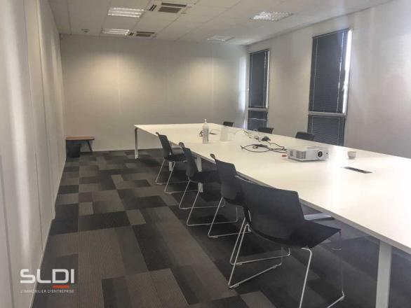 Bureaux A LOUER - SAINT PRIEST - 268 m²