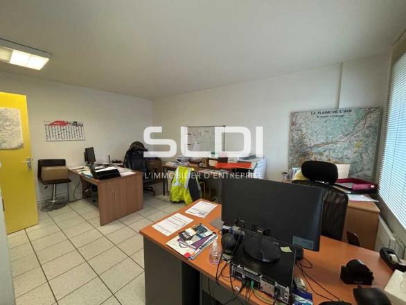 Activités A LOUER - BLYES - 1 267 m²