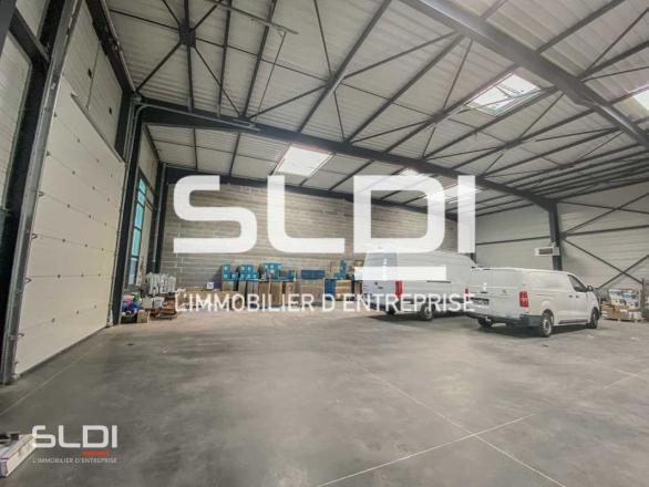 Activités A LOUER - SAINT PRIEST - 328 m²