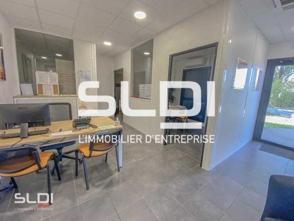 Activités A LOUER - SAINT PRIEST - 328 m²