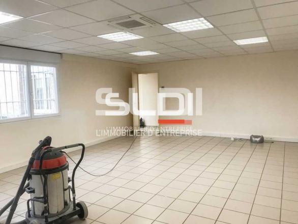 Activités A LOUER - CHASSIEU - 240 m²