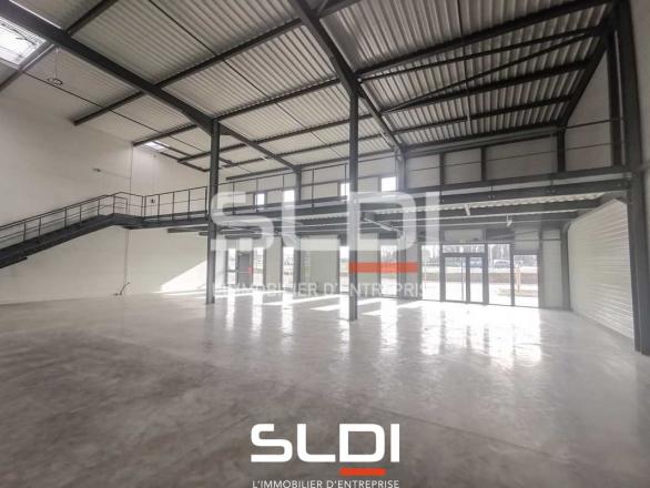 Activités A VENDRE OU A LOUER - VILLEFONTAINE - 443 m²