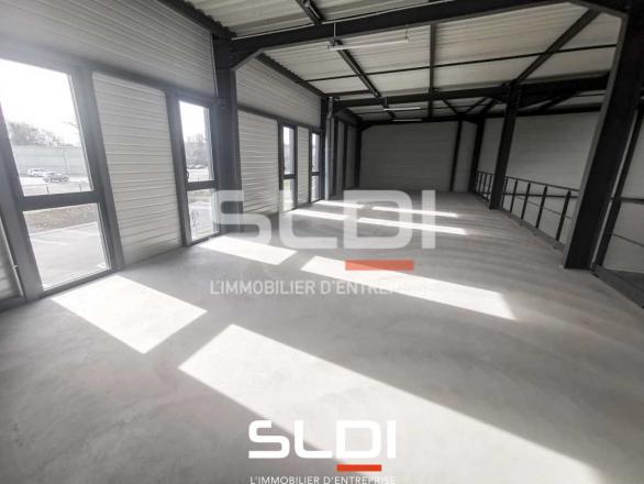 Activités A VENDRE OU A LOUER - VILLEFONTAINE - 443 m²