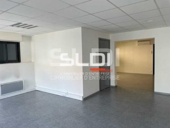 Bureaux A LOUER - VILLEURBANNE - 798 m²