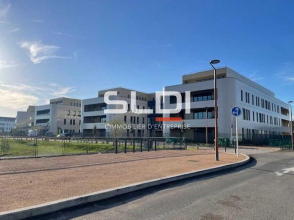 Bureaux A LOUER - GENAS - 262 m²