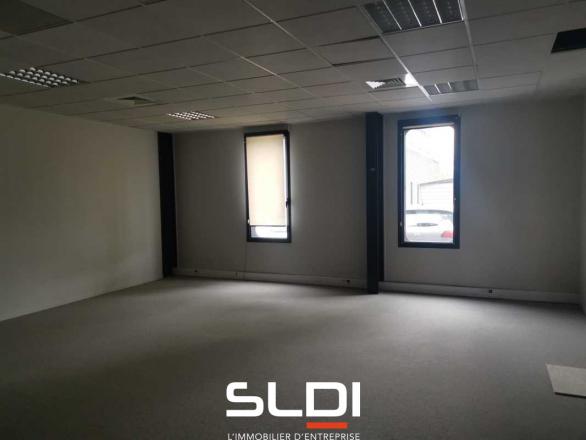 Bureaux A LOUER - VAULX MILIEU - 55 m²
