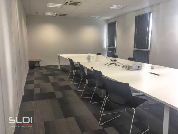 Bureaux A LOUER - SAINT PRIEST - 1 913 m²