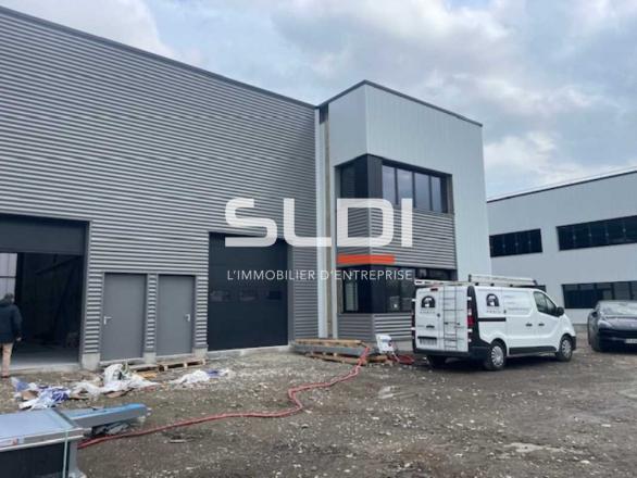 Activités A VENDRE - OULLINS-PIERRE-BÉNITE - 3 278 m²