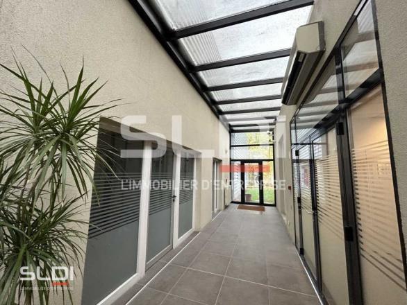 Bureaux A LOUER - LES ÉCHETS - 102 m²