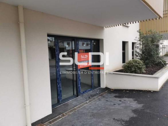 Bureaux A LOUER - PONT DE CHERUY - 130 m²