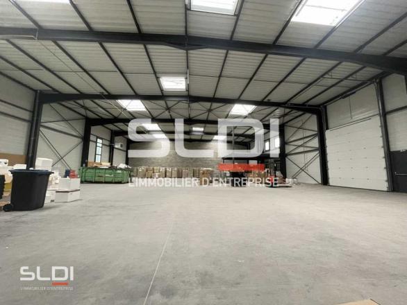 Activités A LOUER - SAINT PRIEST - 1 446 m²